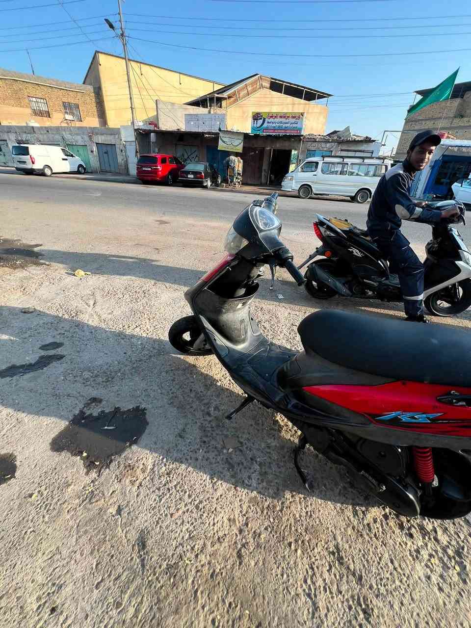 سلام عليكم دراجه عدلا لبيع دراجه ختم واحد جديده مافتوحه سعر 650 بيه مجال مكاني البصره 5ميل رقم ***********
