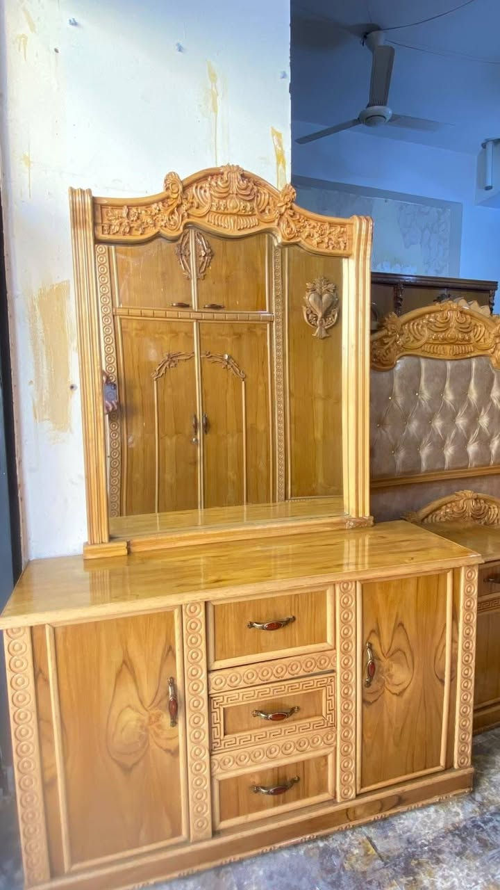 غرفه ٥ باب ملحق صاج داخل وخارج ضهر جرجوبه شغل درجه اولى بدون زاويه مستعمل موديل نقش زان مصرى بغداد الأمين الثانية ***********
