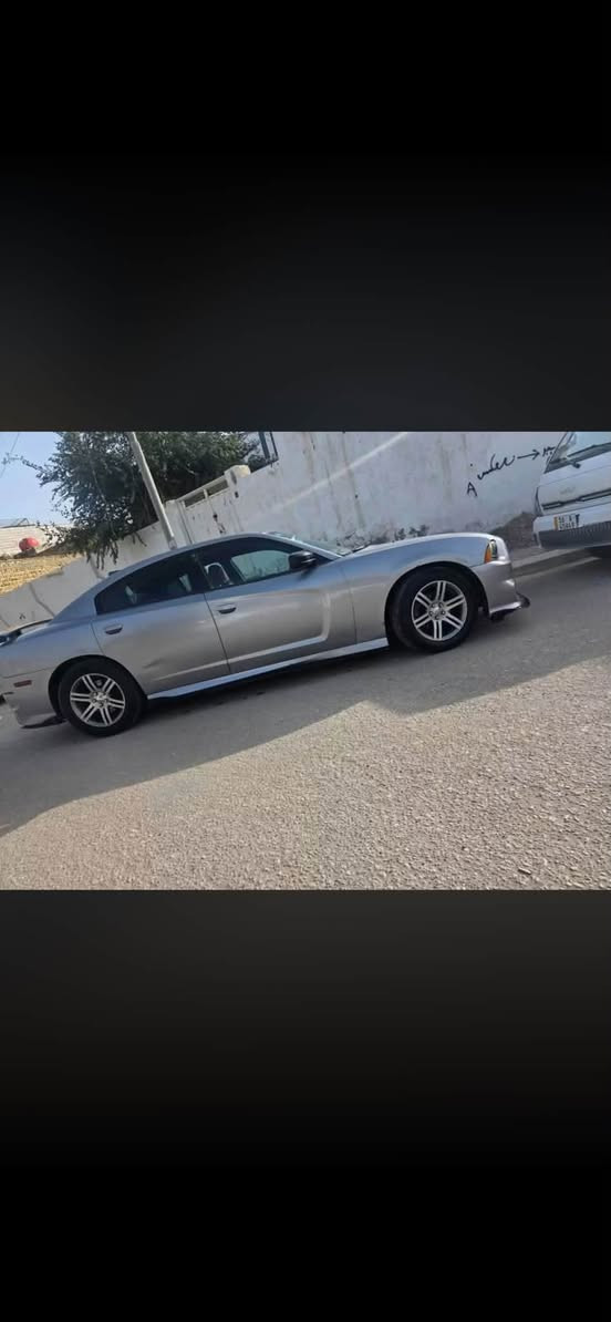 ٢٠١٤ 
مكان السماوه 
السعر ١٣٥ بيه مجال 
***********
بدون شاصي بدون عابر سياره رقم بصره تحوليه مباشر كفاله عيب شرعي وغرامات
