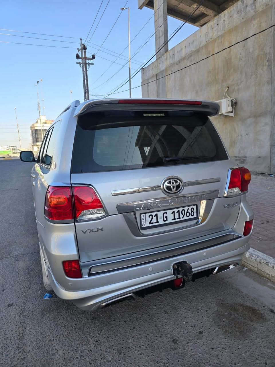 السلام عليك
لاندكروز VXR  سلندر 8 

داخل لكزز

فول مواصفات 

بصمه 

بصمه ابواب فتحه خزن كشنات ميموري جكات كشنات كهرباء 

كشنات تدفئه تبريد انضمه قياده جنطه كهرباء ستيرن كهرباء عند التشغيل يطلع من طفي ينزل مغلفه PPf لايت زنون فول كلش عالي بيها كلش هواي مواصفات بيع او مراوس اليحب يتصل ما موجود على الفيس بوك دائمن

***********
***********
