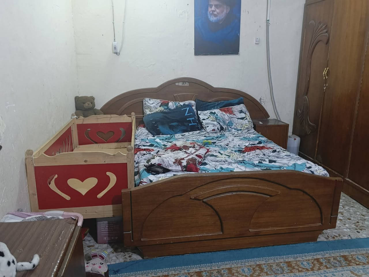 غرفه نوم للبيع تواصل ***********
