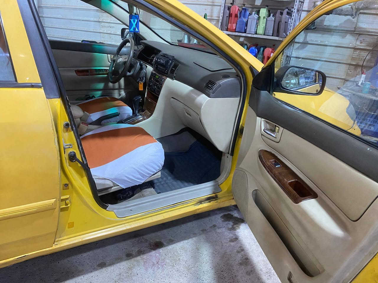 سياره للبيع BYD F3 2011رقم بغداد 
مكينه كير بلادي كير اتوماتيك ابيع كوم حديد أتعهد فقط بتحويل هيئه غرامات صفر سياره شغاله
سعر 27
 عنوان بصره زبير 
***********
***********
