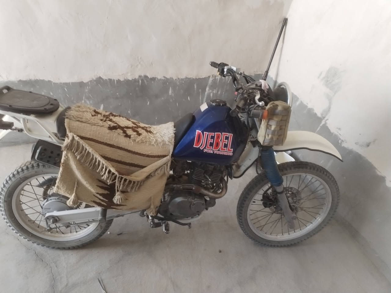 سلام عليكم قفاز لبيع مكينه ٢٠٠  ماطور عل وضع شريكه كله بلادي    7714762368
