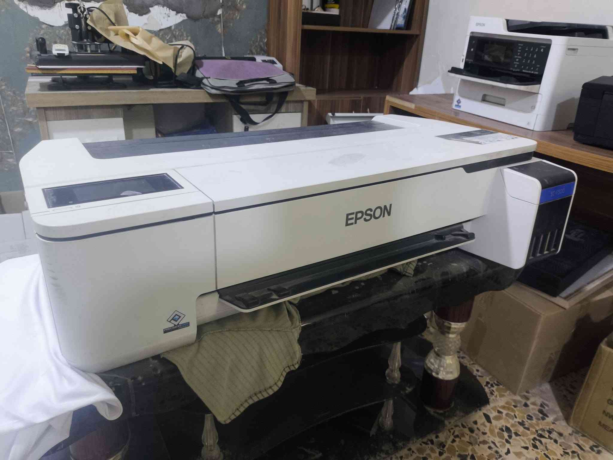 طابعة L1800 A3 • ليزر رايكوس 30واط • بيع مستعجل