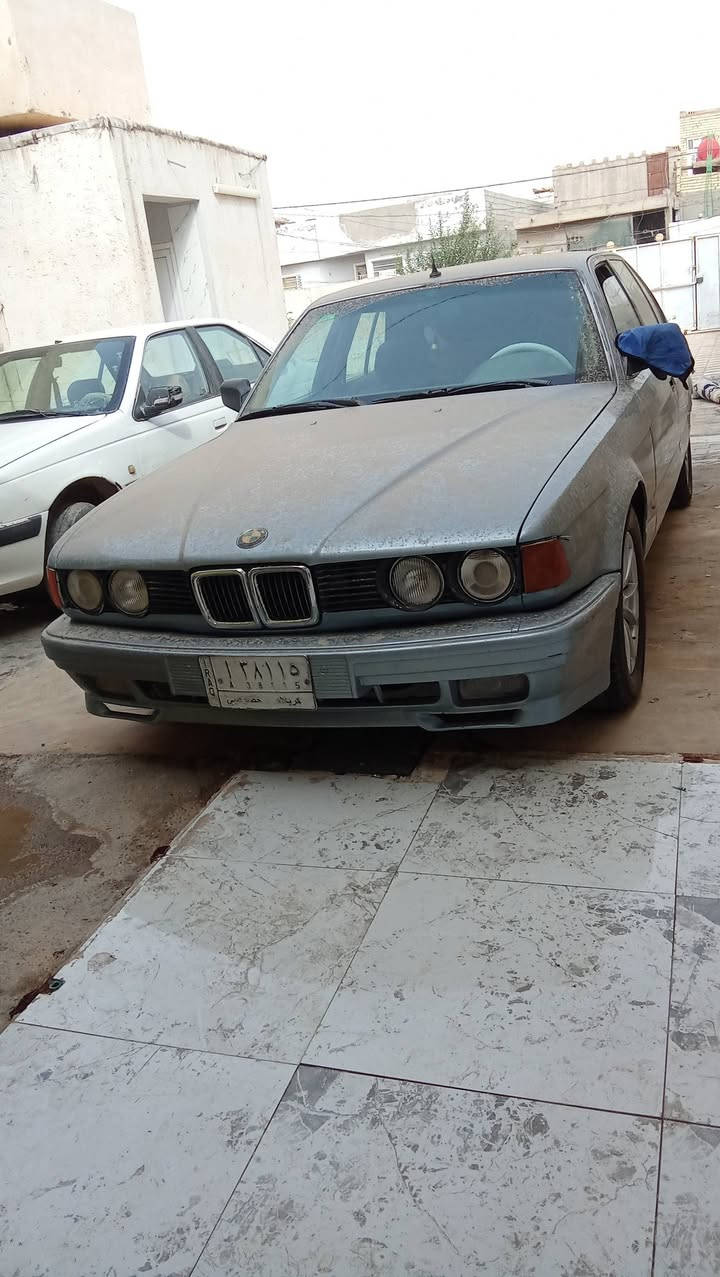 بي ام دبليو 735 • مكينة 3500 • رقم كربلاء