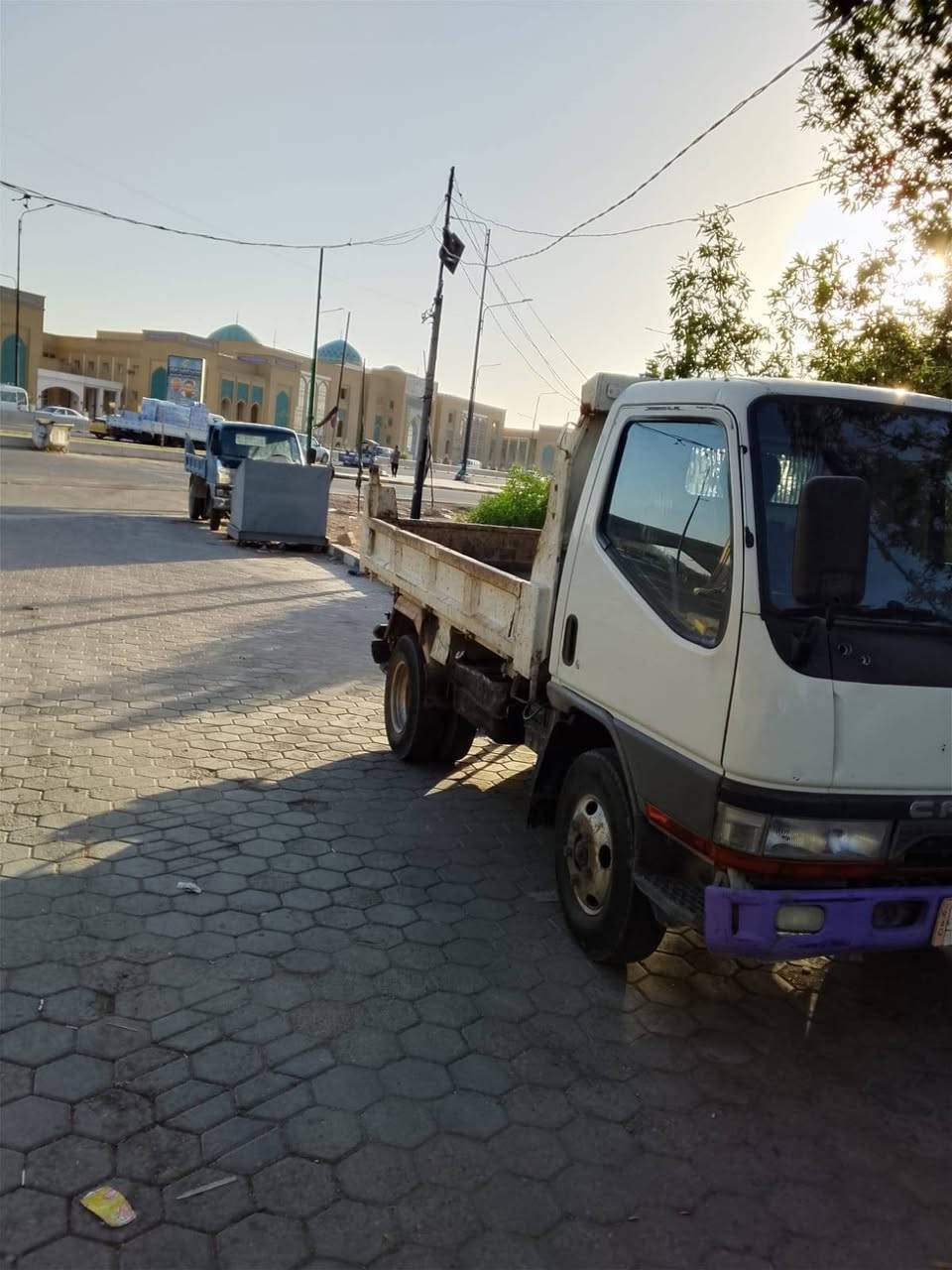 السلام عليكم كنتر عضم للبيع قماره بزون قنبوره مكفوله كفاله عامه المكان نجف ***********
