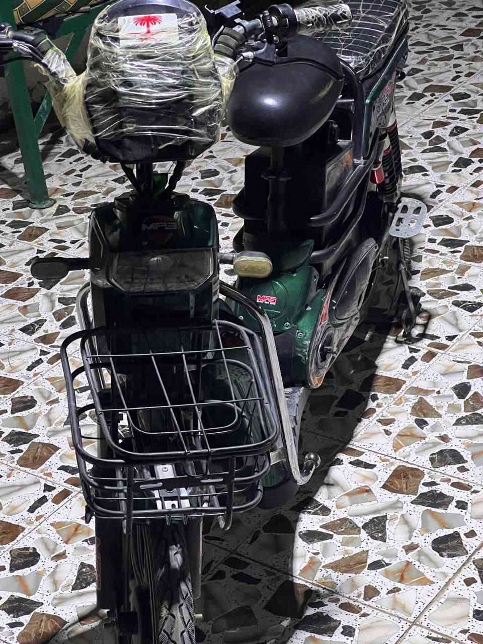 باسكل شحن • ٥ بطاريات • استعمال قليل