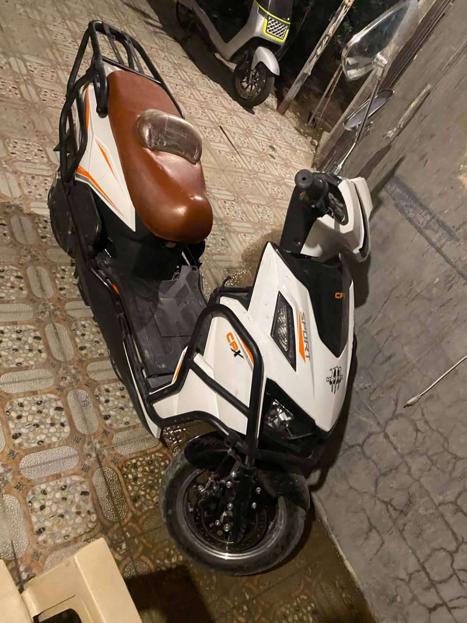 شحن • ملف 2000 • موديل 25