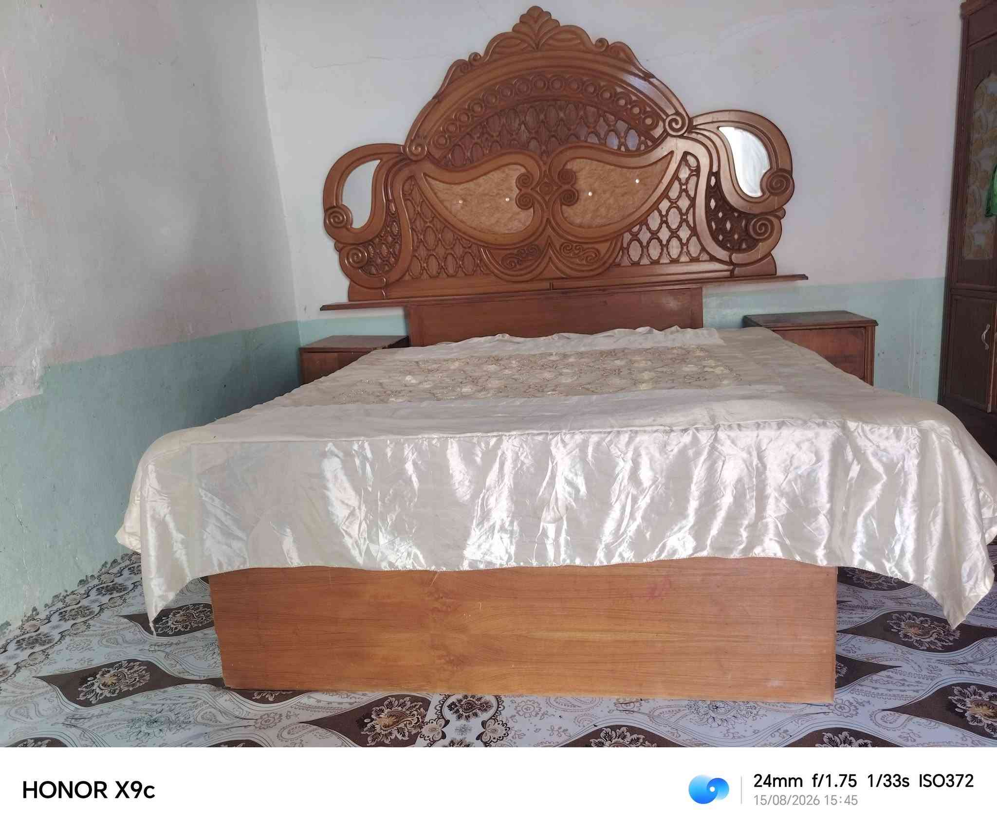 غرفة نوم مستخدم صاج كامله  السعر 550الف وبيها مجال موبايل ***********

