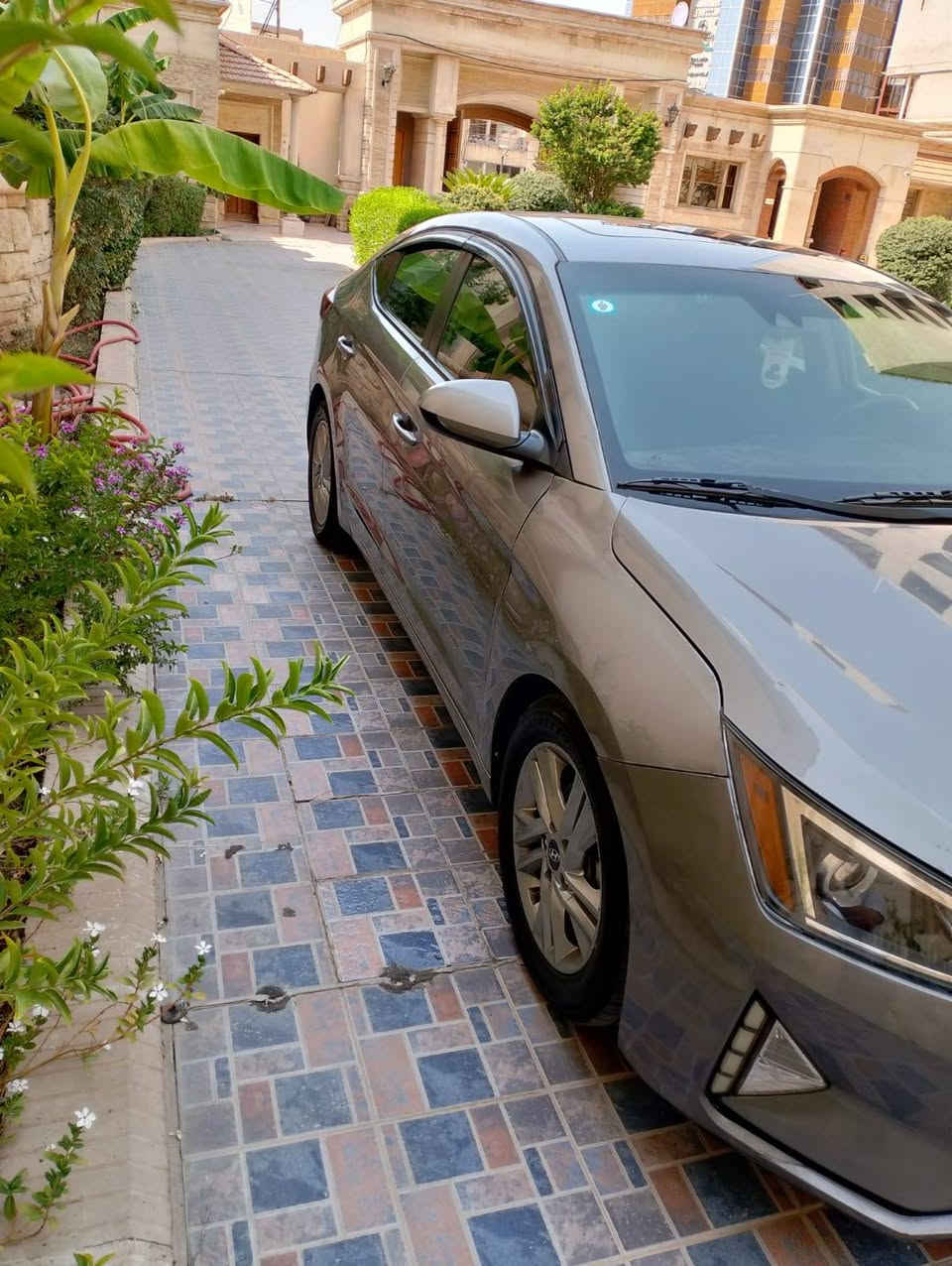 السلام عليكم النترا وارد امريكي موديل 2020 محرك دوش 2000المرغوب كير اي تي مواصفات فول الفول رقم دولي جديد حادثهة صبغ بنيد وجاملغ ايمن بارد بدون دواخل سيارة جديدة جدا ماشية 95 للاتصال *********** بغداد الطوبجي السعر 130$
