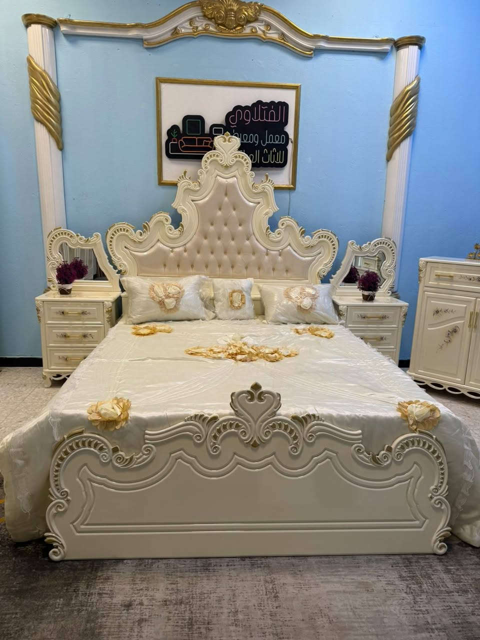 غرف نوم عراقي تصميم تركي 
وجة ان دي ف 6ملم
دخال صاج اربع ملم 
ضهر جرجوبة براقي سهولة شد وافتح سعر 3.400
واصل جميع محافظات العراق العنوان بغداد جديدة خلف جامع سامرائي او للحجز  رقم واتساب ***********

