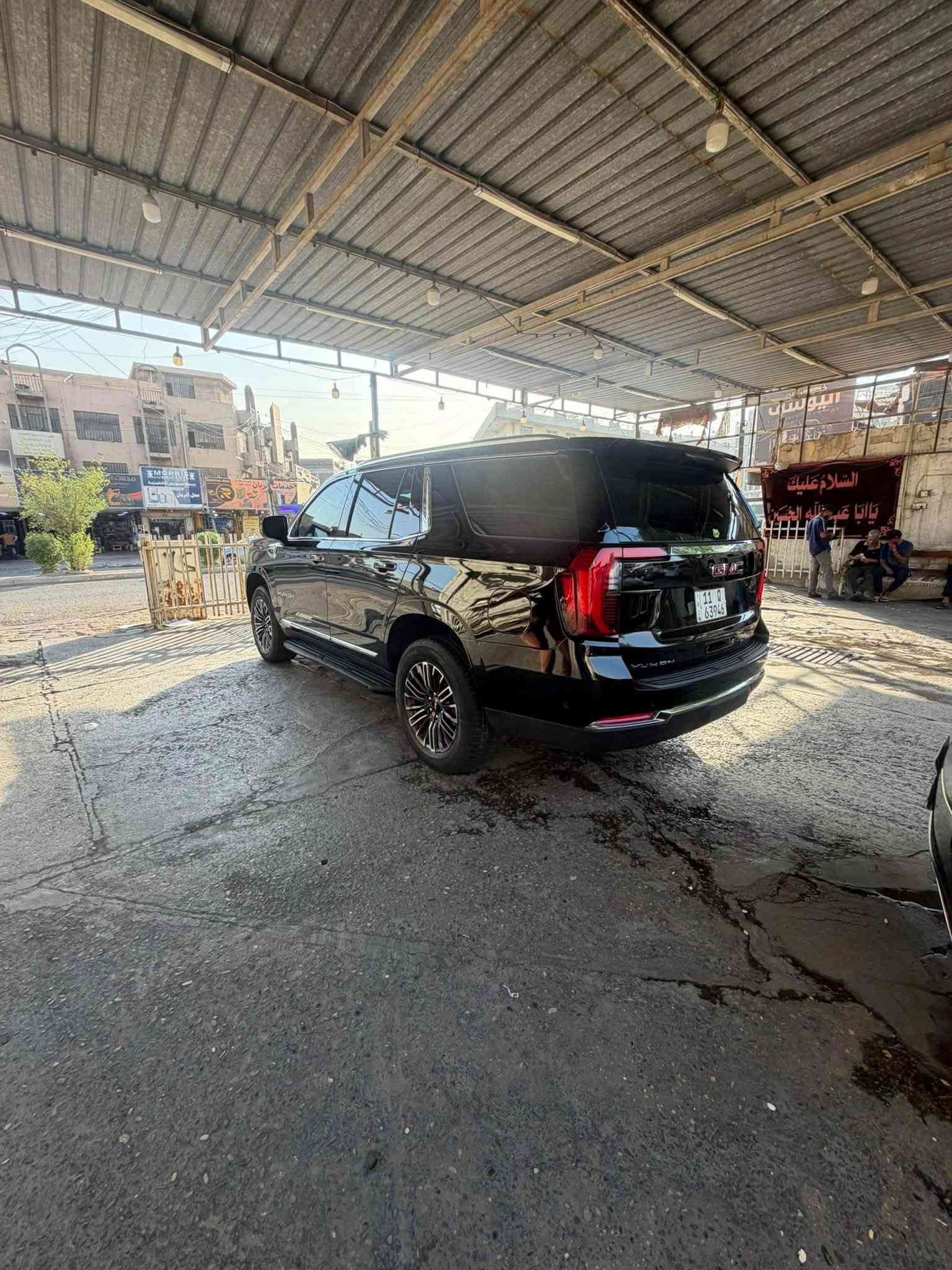 جمسي يوكن الفيشن25 ضمان شركة المنصور 

    GMC Yukon ELEVATION 2025

مغلفه PPF بلكامل  سياره جديده 

السيارة مكفوله من الصبغ والدبل كود بيه فقط شخطين كلش صغار ومعدله بارد وكارت علئ كدههن الباقي كله مكفول

 جمسي الفيشن ٢٠٢٥ خليجي وكالة المنصور 

 ماشيه 13 الف كيلو 

 حجم المحرك 5.3 V8 

 مفتاح التشغيل بصمة  

 تشغيل عن بعد 

 دفع ثنائي RWD

حساسات أمامية 

حساسات خلفية 

لايت زينون + LED 

 دخول بصمة ذكي 

 حجم الاطار R20 

 اشارة في المرايا الجانبية وكهرباء 

 ا ABS 

 دشبول شاشة ديجيتال 

 شاشة Apple Car play 

 سماعات سستم صوت شركه BOSE

 كاميرا دوارة 

لانارة الداخلية LED  

 مثبت السرعة Cruise 

 المودات والاوامر الصوتية 

 ا Bluetooth / T YPCE 

مخرج منفذ الطاقة 

السياره بعدها بحاله الزيرو

مكان السياره بغداد 

واي استفسار ***********

السعر 625 مجال بسيط

بغداد الدوره
