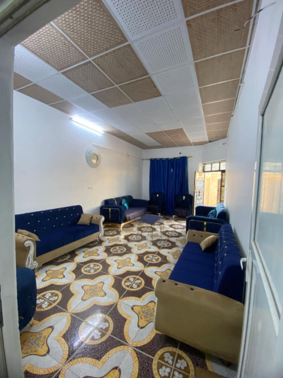🏡 دار للبيع | تكريت – حي شيشين
📍 قرب دائرة التقاعد | موقع مميز جداً

📐 المساحة: 150 م²
📏 الواجهة: 7.5 م
📏 النزال: 20 م
🛣️ شارع الدار: 15 م

✨ تفاصيل الدار:
• 4 غرف نوم
• صالة
• استقبال
• مطبخ
• 3 مجموعات صحيات
• واجهة حجر
• شغل درجة أولى – مال جناي
• موقع مميز جداً

💰 السعر مناسب جداً

📞 للاستفسار والتفاصيل:
*********** ☎️
🏡 مكتب الامين للعقار على شارع 60 🏡
