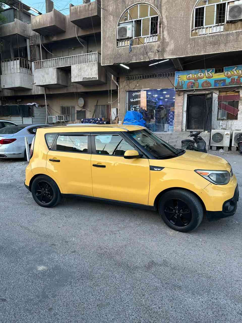 كيه صول 14 مكيه جدي اي  سياره جديده ليبل واحد بس بنيد مبل  نفس لون شركه. تبريد ثلج صدرجديد سياره جديده  فول بغداد السعر 90&ورقه.   ***********
