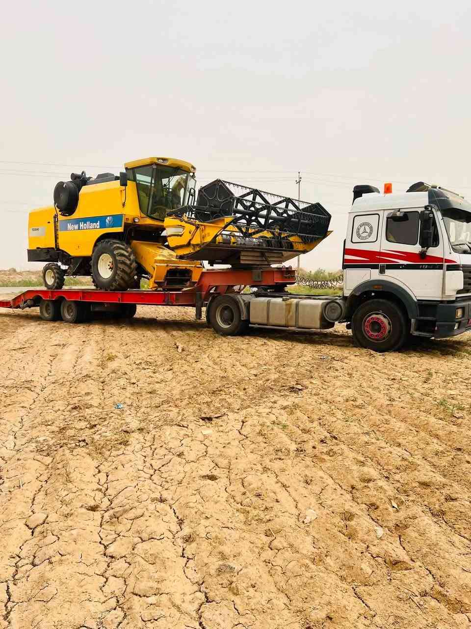 للبيع حاصده نبهولند موديل 2011حجم 50/40رقم واسط
***********

