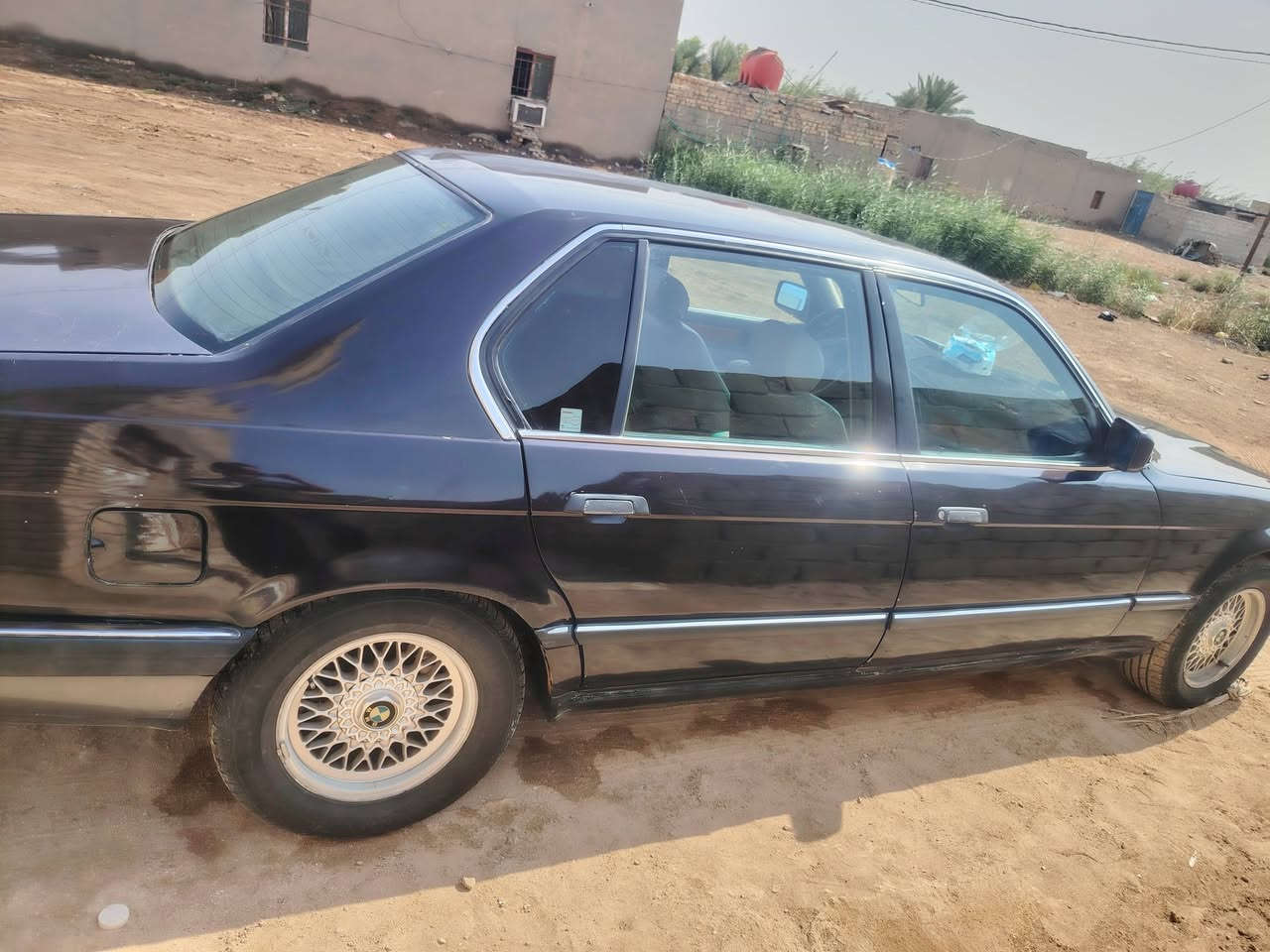بيم ام دبليو للبيع موديل 91 حجم 735 محرك كير مكفولات فقط البك مرات يخر عدي تبريد شغال غرفه جلد جديده سياره فول حلوه حداديه تخم تاير سنويه لحد 28  رقم بغداد الماني  بيع ومراوس حسب القناعه السعر 47  ***********   *********** اتصال وتساب  مكان السياره السماوه الهلال  ملاحظه ترهم مده وقصد مع المقدمه بس مو نفس السعر العارظه
