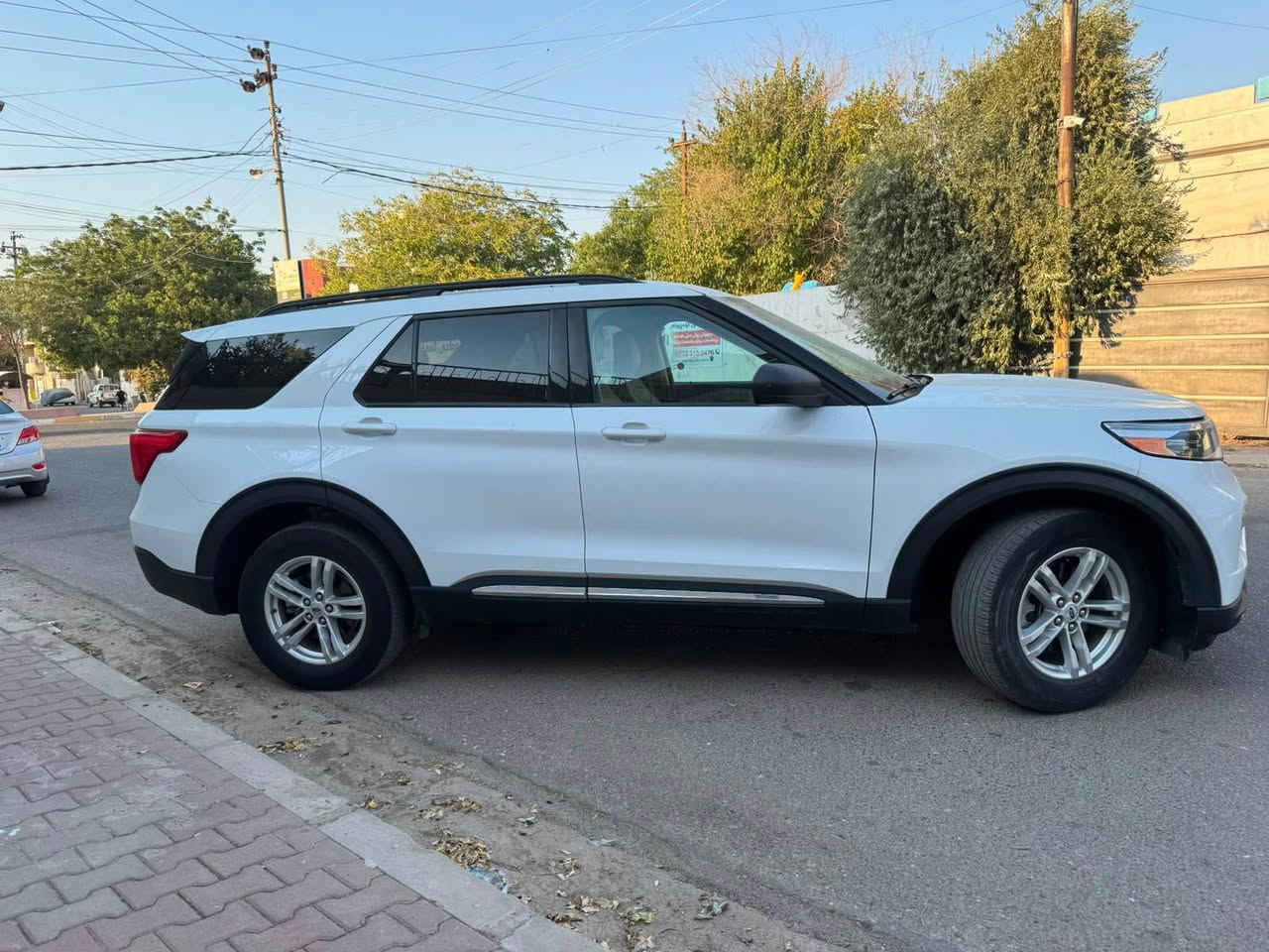 فورد ايكسبلور2024 xlt دبل اكسل  سياره  داخل كريمي سياره   ٣ مقعد سياره بيها بونيت صبغ و جاملغ وراء كلير امريكي بيها بعد مواصفات هوايه 
٧ راكب حقيقي   
1FMSK8DH6RGA05690
*********** كركوك, العراق
