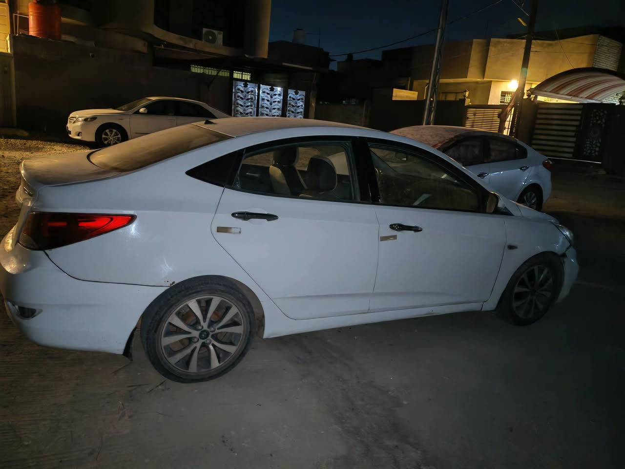 اكسنت خليجي٢٠١٣ حزام
مكينه جديده بدلت منظومه تبريد 
٦٣ وبيه مجال 
العنوان كربلاء اطويريج ***********
