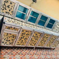 كاونتر للبيع حطاطه جديد طول ٤ متر المنيوم الاصلي سعره ٣٠٠ الف   077353...