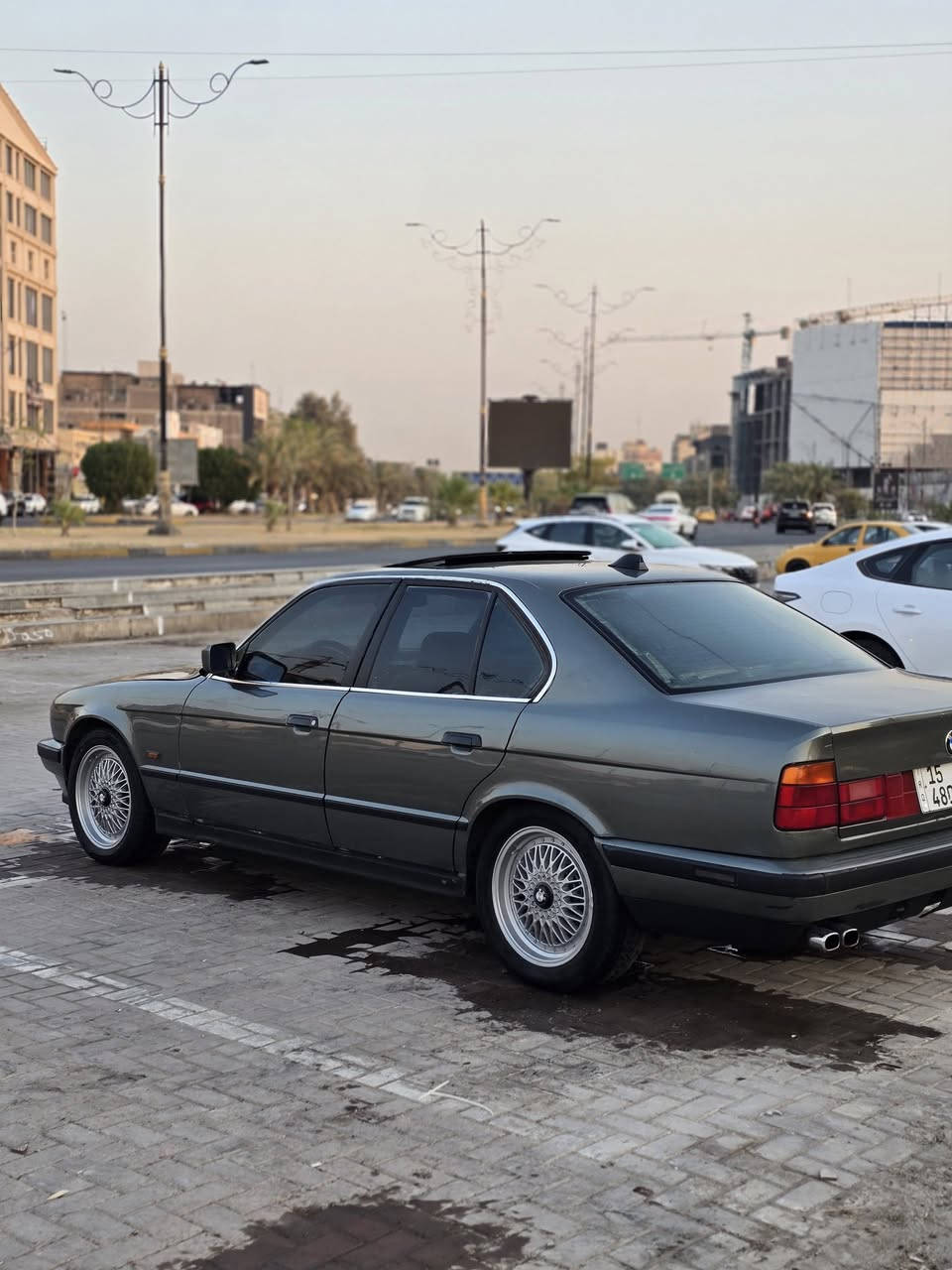 #السلام_عليكم
للبيع_او_مراوس 
ب اي نوع سيارة عدك نزل
 BMW- 520i /1993
السياره معدله رياضي بل كامل 
اصل بليته وسنويه 520
مكينه مسكرعدل i20
كيرعادي
كيرومحرك مكفولات 
كلج  رياضي 
ويل bbsرياضي اصلي
 مو تجاري
رقم انبار دولي باسمي انكليزي  مشروع وطني سنوية 2030هزة جديدة شرط التحويل 
بجم عريض لايت سوارات 
بلاجكتورات وكشاف كله شغال
غرفه جلد كهرباء فول مواصفات جديدة كشنات كارتير جدد بلاد مو دوشمة 
صاج ملكي 
 جام كهرباء  
تنته وتكم. كنتارة بلكامل
بدون ظربه ولاخياس 
نظام صوتي احترافي
  سماعات دمام
صالنصه رياضي كاتم
منضومة بانزين جديده 
حداديه امامية خلفية جاهزة
 كل اكسسوارات السياره اصلية  ناقصها تبريد والباقي شوف لعين 
مكاني كربلاء 
السعر: 54وبيها مجال حك جيتك
*********** اتصال
***********واتساب
