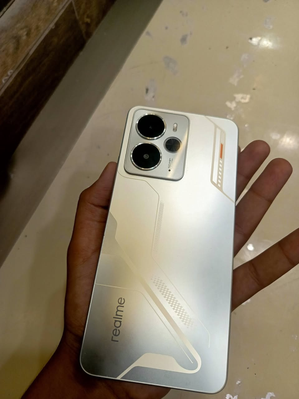 متوفر realme 14 فايف جي
مواصفات 🔥⬇️
 
ذاكرة 256 

رام 24

ببجي 120 فريم معالج سناب دراكون 

صور خرافية 4k

 بطارية 6000

جهاز نضيف شخط ما بي شرط عل بلاد سعر 380 بي مجال رجأن لحد يكسر بل سعر ال يريد موجود خاص ***********..
