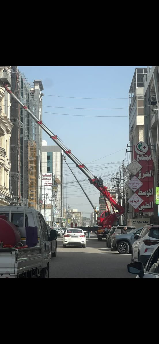 للبيع باسكت 45 متر موديل 15 دخول جديد السيارة جديدة وبسعر مناسب للاستفسار الاتصال على 
***********
مكانها البصرة Singapore

نص مكتوب في الصور:
- 010-3999-3366