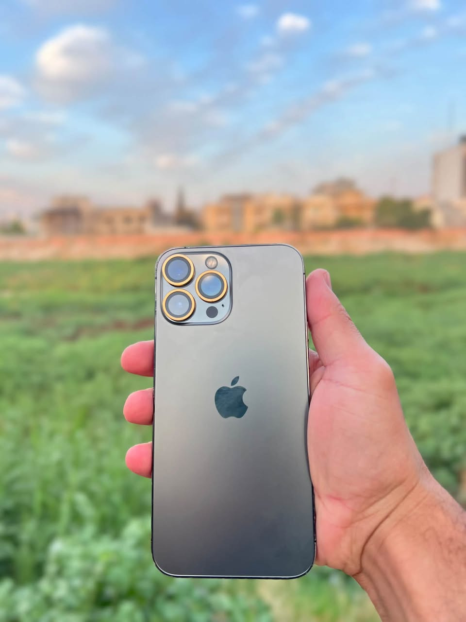 iPhone 13 Pro Max
ذاكره 128
تك سيمكارت
مبدل بطاريه قطاره بلشحن
بي خيط ابيض بلشاشه 
رايده ب 430
***********
