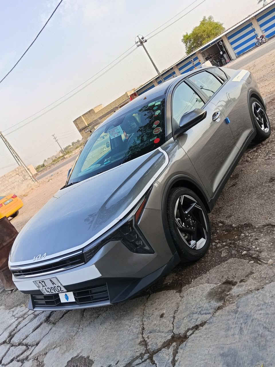 السلام عليكمKIA K4 2025 وارد امريكي
بصمة   هندبريك دكمة  لايت LED   مكينة 2000 دوش  شاشة كبيرة متصلة ديجتال    اوتو هولد / LED امامي وخلفي  قيادة ذاتية  كامرة دوارة  رادار تعديل مسار  اوتو بريك  مود درايف / تحكم ستيرن / كروس سرعة /مانع انزلاق / بلوتوث / اواكس / USB 
السياره مرقم كتاب شهداء 
مكان السيارة ناصرية شطرة
السعر ب 160 
رقم الهاتف ***********
بيه واتساب ***********
