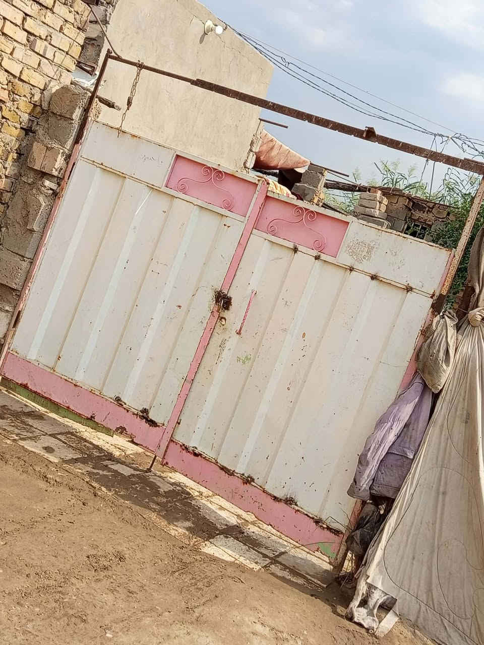 بيت للبيع • عباسيه خديه • ٢٥٠م」「طابو زراعي」「سند ٢٥」「غرفة」「صالة」「حديقة」...