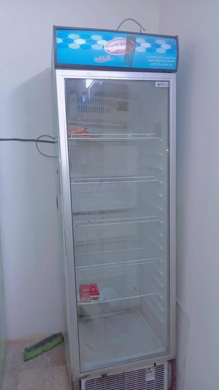 يا الله إسلام عليكم عارضات عامودي مستخدم نضيف شرط النضافه وشغل ورفوف وسلات مال جبس وكلشي واضح بلمنشور  وحته مواد موجوده سعر خاص وبيهن مجال للطيبين العنوان بغداد الجديده رقم*********** متواجد خاص
