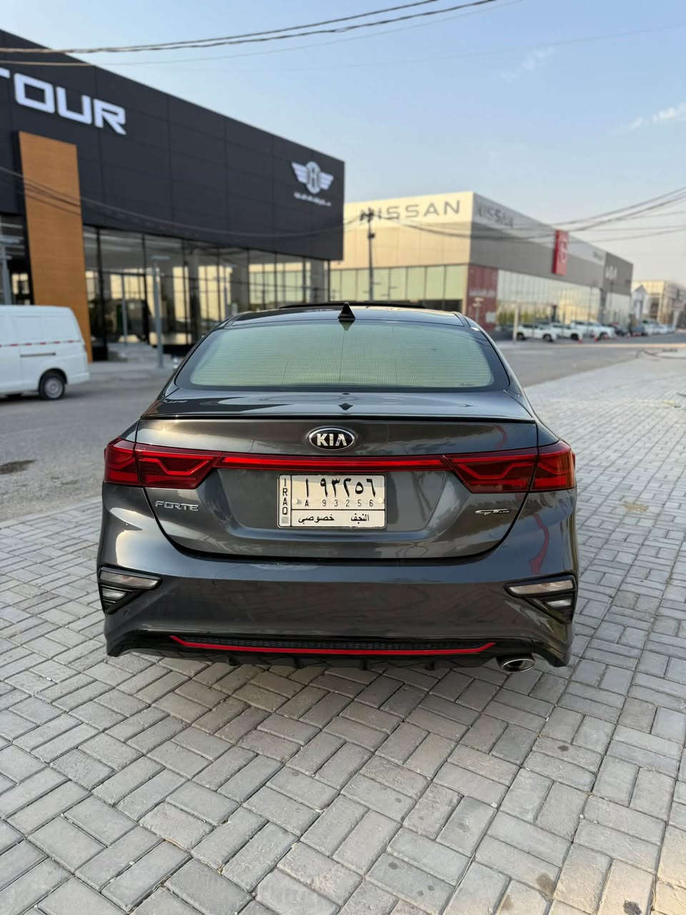 سلام عليكم😍😍
للبيع والمراوس فورتي مديل 2021 وارد امريكي حادثها جاملغ وربع البنيد فول مواصفات جي تي لاين جديده السياره جاهزه من كلشي مكاني بل النجف الاشرف للاستفسار رقمي بي واتساب 

‭***********‬

‭***********‬
