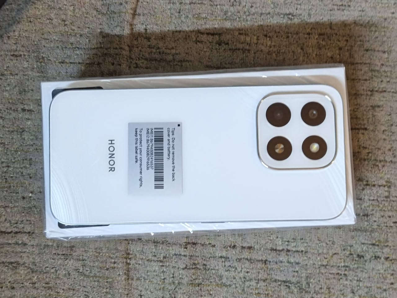 للبيع موبايلHONOR X6C (بحالة الزيرو)
​الاستعمال: 4 أيام فقط (مع ضمان سنة كاملة).
​الذاكرة: 256 جيجابايت.
​الملحقات: الملحقات الكاملة + الكرتونة + الشاحن الأصلي.
​العنوان: بغداد (تاخذوه من باب البيت، ووين ما تريدون ودوا لأي محل صيانة يعجبكم يفحصه).
​السعر المطلوب: 240 ألف دينار وبي مجال بسيط للشراي الجاد (علماً إن سعر الجديد وكالة 260 ألف).
​📞 للإستفسار أو التواصل: ***********
(ملاحظة: غير متواجد على الفيس، يرجى الاتصال مباشرة وبك خير وتدلل).

