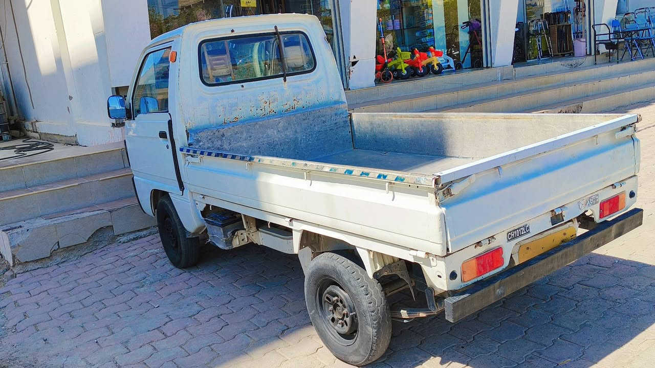 السلام عليكم شنكه للبيع موديل 2006 منفيس اصلي گير محرك شاصي اكسل شرط كهربائيات شغاله تخم تاير جديد قفل مركزي گيج حماوه گيج بانزين شغال سياره وضع شركة بدون صبغ 
سعر 25 ورقه وبي مجال
 العنوان كركوك 
الاتصال
***********📲
