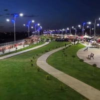 ١٠ أكتوبر • كوستر • ١٣ مقعد