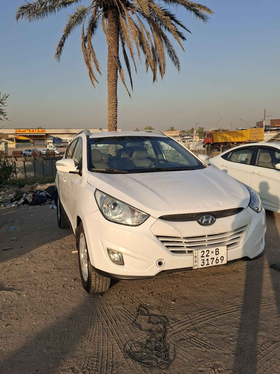 السلام عليكم توسان ٢٠١٣  خليجي بدون صبغ بيها فقط بنيد مبدل اصلي شركة بلادي وبارد بالجاملغ اليمنى باقي سياره كفاله مال جناي رقم وسنويه وهزة جدد لل٢٠٣٠ تحويل مباشر صدر كير مكينه تخم تاير  كله  جديد جاهزة بدون اي نقص السعر ١١٧ وبي مجال مكاني بغداد المحمودية شراي اتصل ***********
