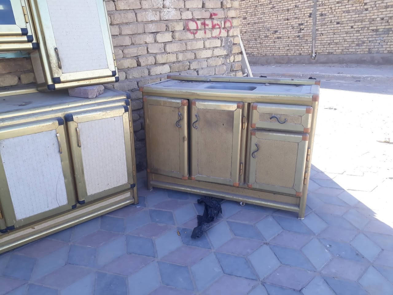 كاونتر ٣ قطع للبيع عنوان ديوانية حي الشرطه الأكاديمية  ***********
