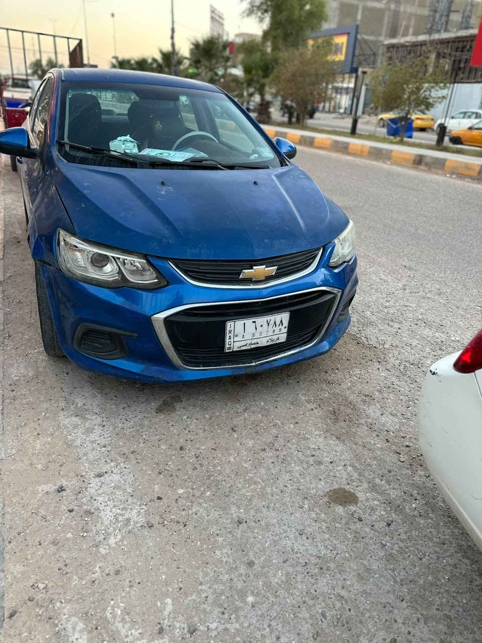 السلام عليكم 
شوفرليت سونك موديل 2017 
رقم كربلاء الماني
مداور السيارة بايوم يعجبك 
مكان السيارة الديوانية المركز 
سعرها 60 قفل 
السيارة تجي تفحص و تشوفها واقع حال 
اي استفسار الاتصال على هذا الرقم 
+964 786 703 4661
