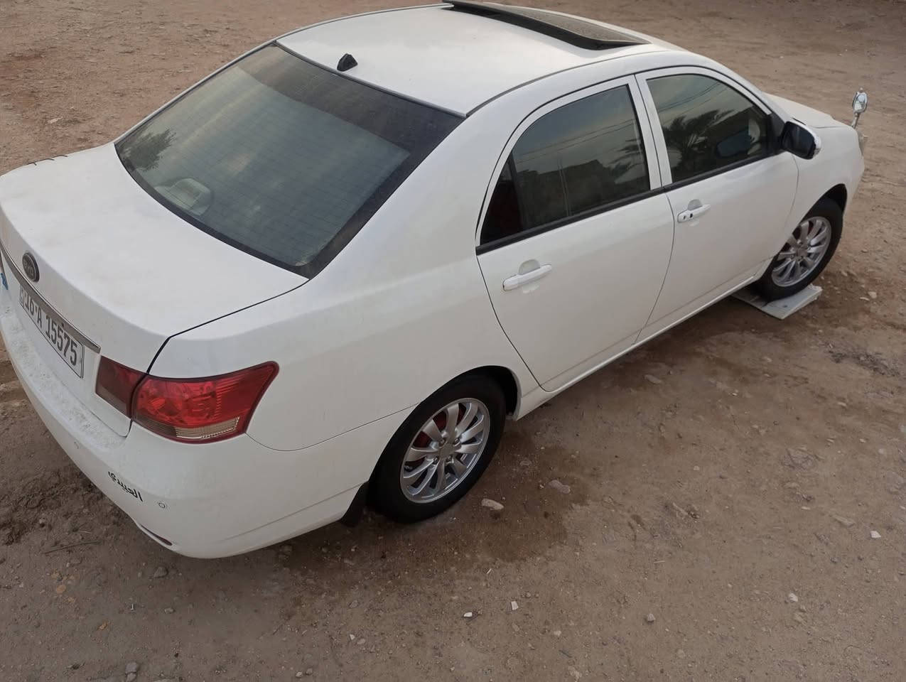بي وادي لبيع موديل ٢٠١٣ السعر ب٥٣وبيهة مجال لشراي هاذة الرقم بي واتساب ***********والشراي يخل اعيوني مكينة وكير وتبريد جاهزة السيارةموجودعل فيس خاف جهازي مغلق
