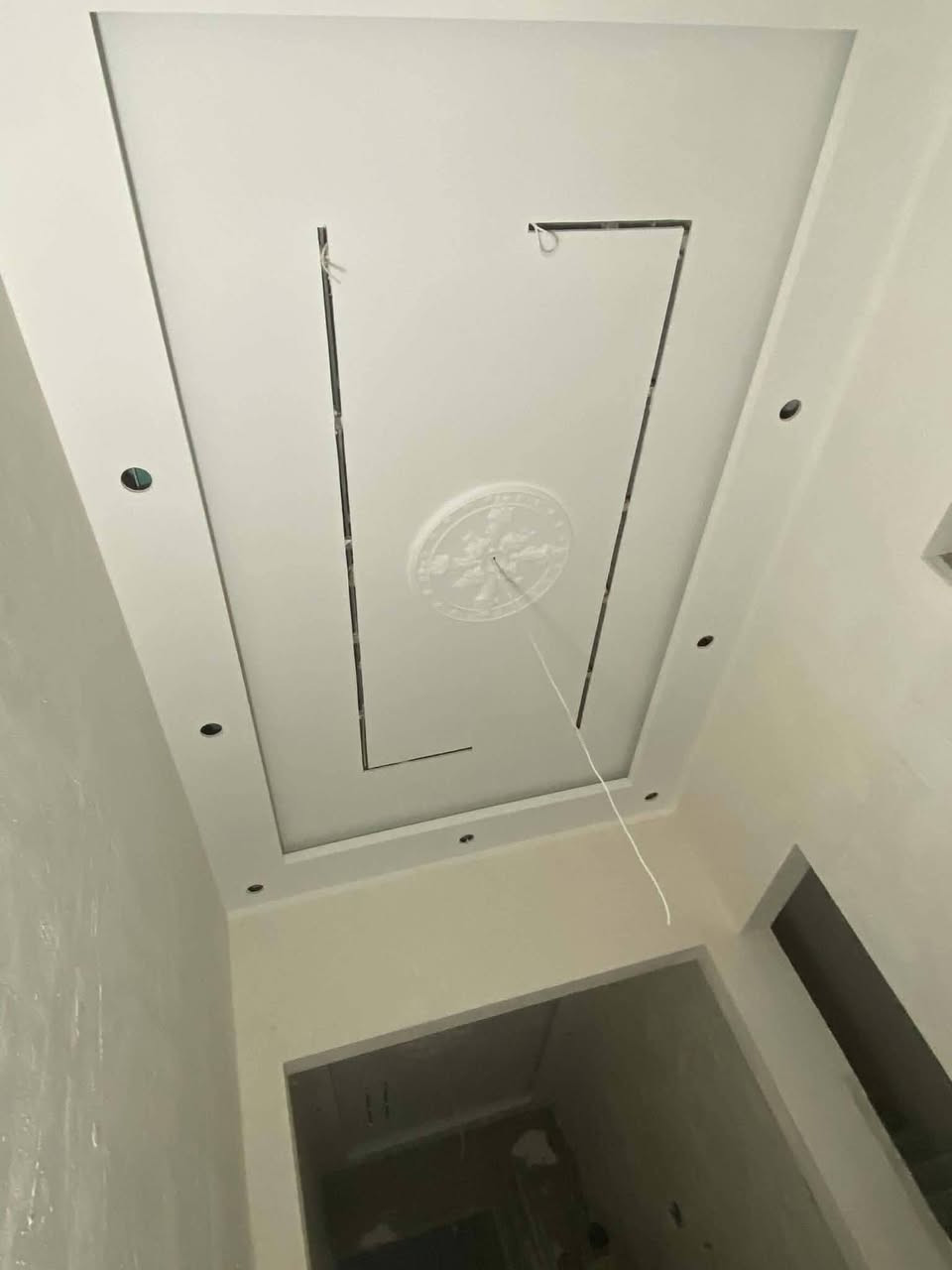 تبي بيتك يصير تحفة معمارية؟ 🏡✨
نقدم لكم أحدث خدمات الديكور الداخلي بأعلى جودة ودقة بالعمل:
​▪️ جبس بورد (تصاميم حديثة وكلاسيك للشاشات والسقوف)
▪️ بديل الرخام وبديل الحجر (فخامة الرخام والحجر الطبيعي بمقاومة عالية)
▪️ بديل الخشب (لمسات دافئة وعصرية للجدران)
▪️ سقوف ثانوية (عزل ممتازة وتشطيب راقي)
​📌 ليش تختارنا؟
​سرعة بالانجاز ودقة عالية بالديكورات والإنهاء.
​أسعار مناسبة وتناسب جميع المساحات.
​التزام تام بالمواعيد . للتواصل والستفسار ***********
