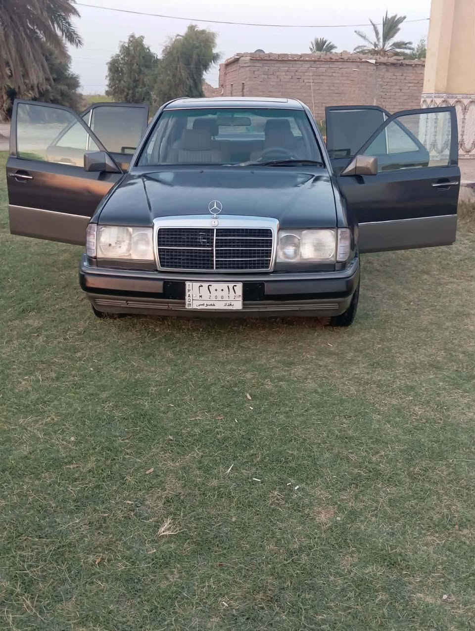مارسيدس دب موديل 90 مكينه VVT2500 رقم بغداد مشروع وطني حدايه جديده كهربائيات شغاله تبريد شغال مصبوغة عام بدون ضربه السعر 46 بيها مجال مكاني الناصريه
*********** واتساب 
***********
(بيع أو مراوس)
