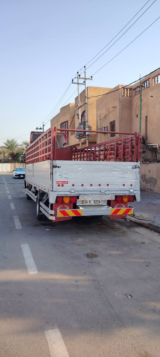 سلام عليكم سياره هينو طيرة ستة وربع بلادي ٧٠ سوبر سياره جاهز من كلشي مكان كوت لشهداه ***********
