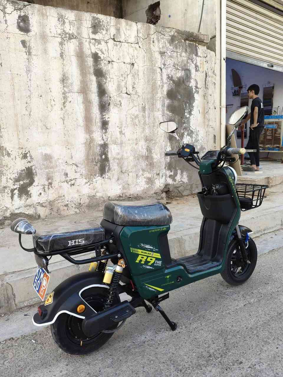 ماطور شحن 2025
R9
5بطاريات شرط فول 
تشغيل عن بعد 
بريكات هيدروليك امامي خلفي 
تايرات نضيف 
كهربائيات كله شغال 
4نمر 
دبل اشاره 
لايتات لد 
سعر 425بي مجال 
عنوان ديالى جلولاء 
***********
