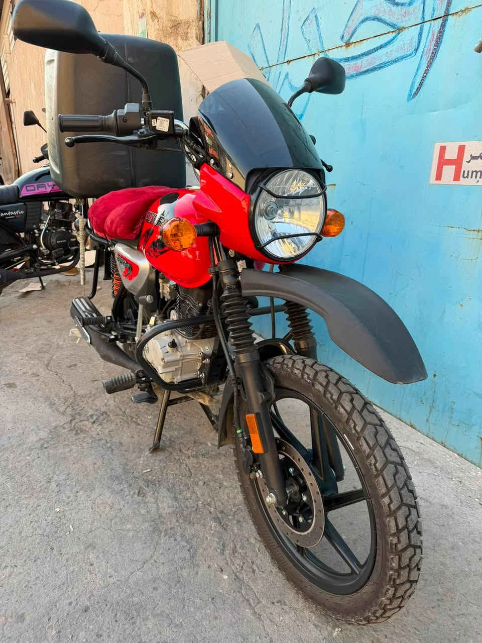 اخوان بوكسر ٢٥ نازله ب٢٦ ماشيه 2.500 كم يوم من كملت سحك سعرها ٣٤٠٠ / *********** واتساب موجود
