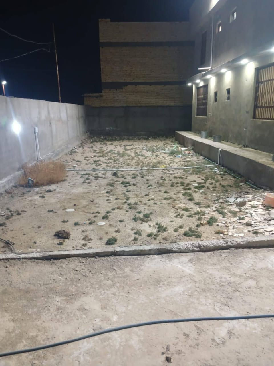بيت للبيع مساحه 580متر المكان ركيه وفاضل زراعي سند 25 ركن يطل على شارع 30 للاستفسار الاتصال بالرقم
***********
