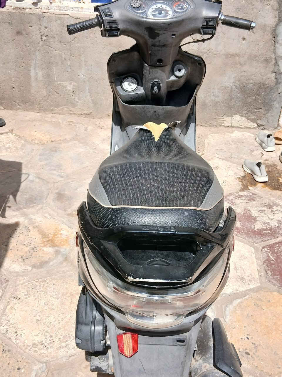 سلام عليكم كامكو جي فور كلشي مابيه مال حاويه ماملعوب بيه رايده 350
‎***********
