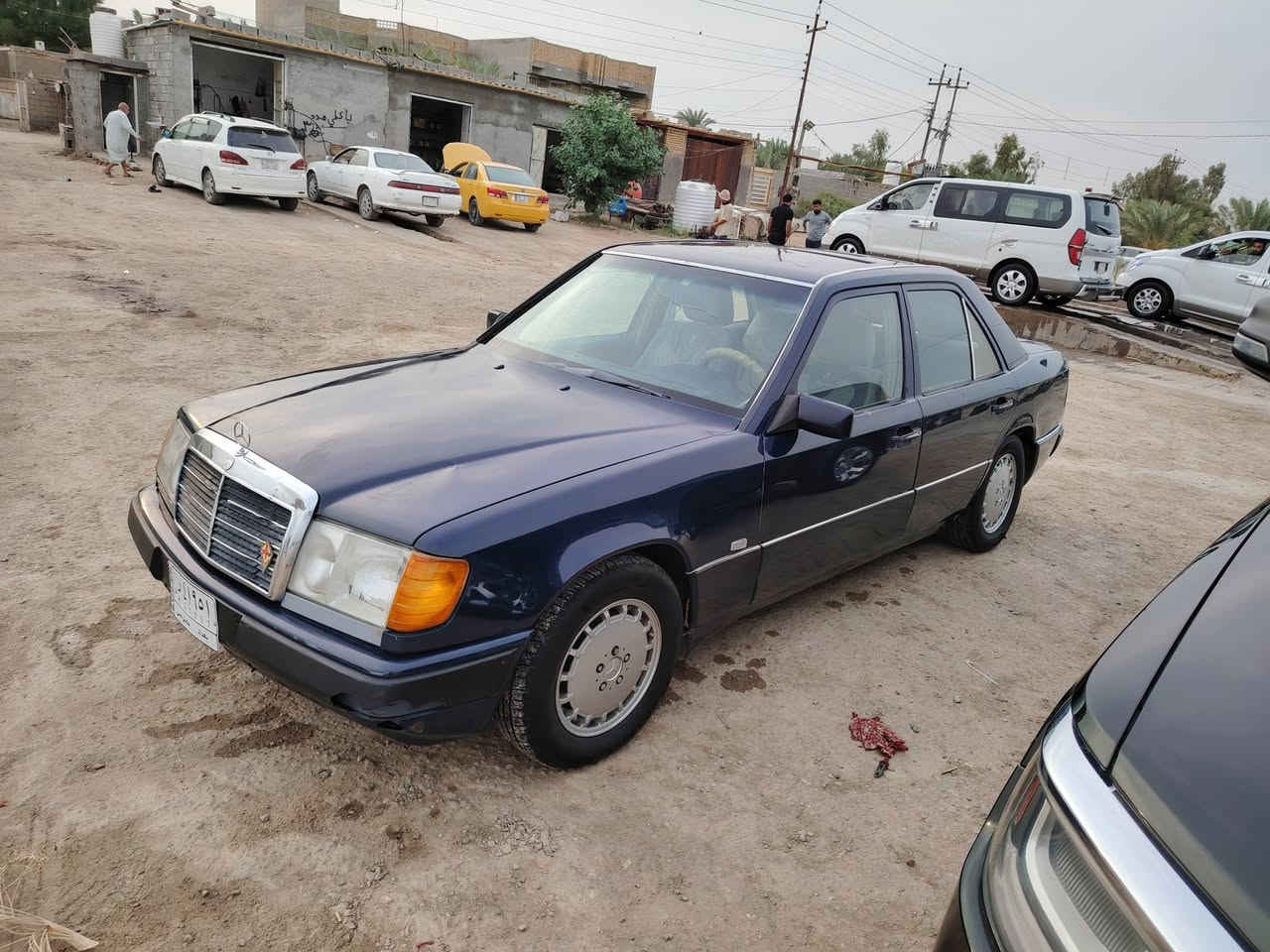 مارسيديس دب محور محرك بطه للبيع
كير ومحرك وحدادية خير من الله 
محرك بطه الفين ونص 
تبريد خير من الله 
تحكم سنتر عن بعد 
لايت زنون ابيض جدا قوي 
لون ازرق نيلي 
سنويه لل2027
رقم بغداد مشروع وطني 
سيارة جاهزة مال جناي 
تجي تشوف وتفحص وبيك خير وتدلل 
السعر 58 
شرط المداور 
العنوان ذي قار قضاء النصر 
***********
