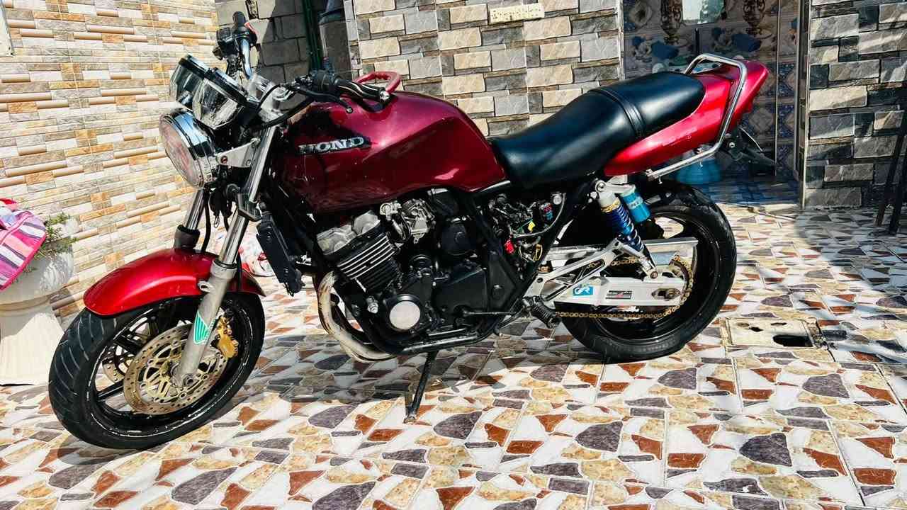 سي بي فور • جيل اول • نضيفه