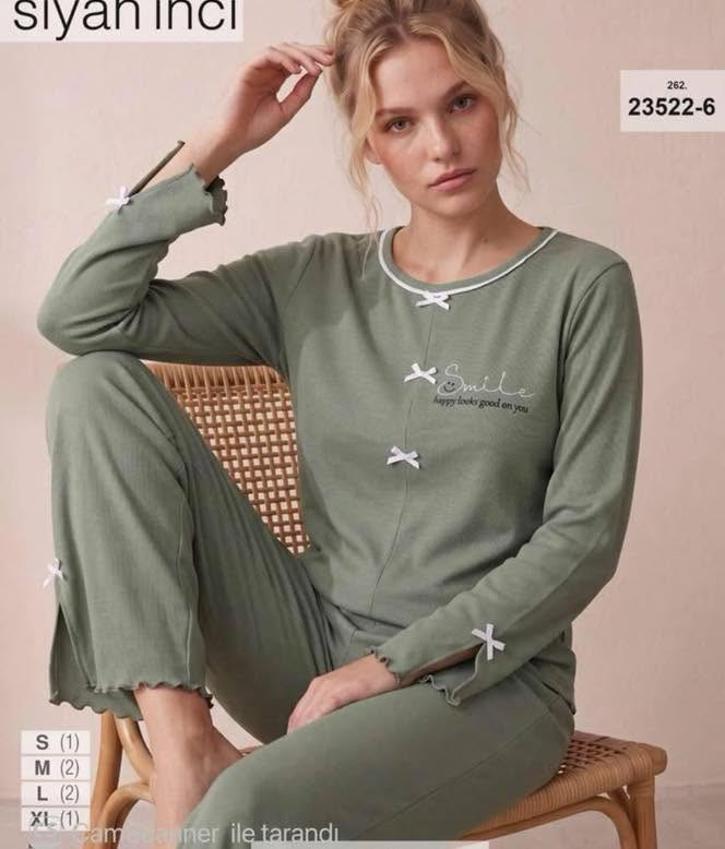 #جديد #بجاما ❤️
السعر : 25 الف قياسات عاديه 
السعر 27 الف قياسات خاصه من 2xl إلى 5xl 
🍁❄️تشكيلة خريف و شتاء 2026-2027❄️🍁
✨نرسم الأناقة بخيوط من التفرد ✨

القياسات: Sمن إلى 5XL🤩

نوع القماش: تركي قطني 100% ناعم✨

📍فحص الطلب قبل دفع الحساب لضمان رضاكِ🌿
           💥يوجد تبديل وترجيع 💥

🛍️ للحجز: (خاص / واتساب) ***********
🚚 خدمة التوصيل متوفرة لجميع المحافظات

نص مكتوب في الصور:
- Siyah İnci
- 262.
- 23522-6
- S (1)
- M (2)
- L (2)
- XL (1)
- CamScanner ile tarandı
- siyah inci 262. 23522-5 S (1) M (2) L (2) XL (1) CamScanner ile tarandı siyahincionline.com Türkiye
- Siyamine
- 23522-4
- Türkiye
- camScanner
- siyabincionline.com
