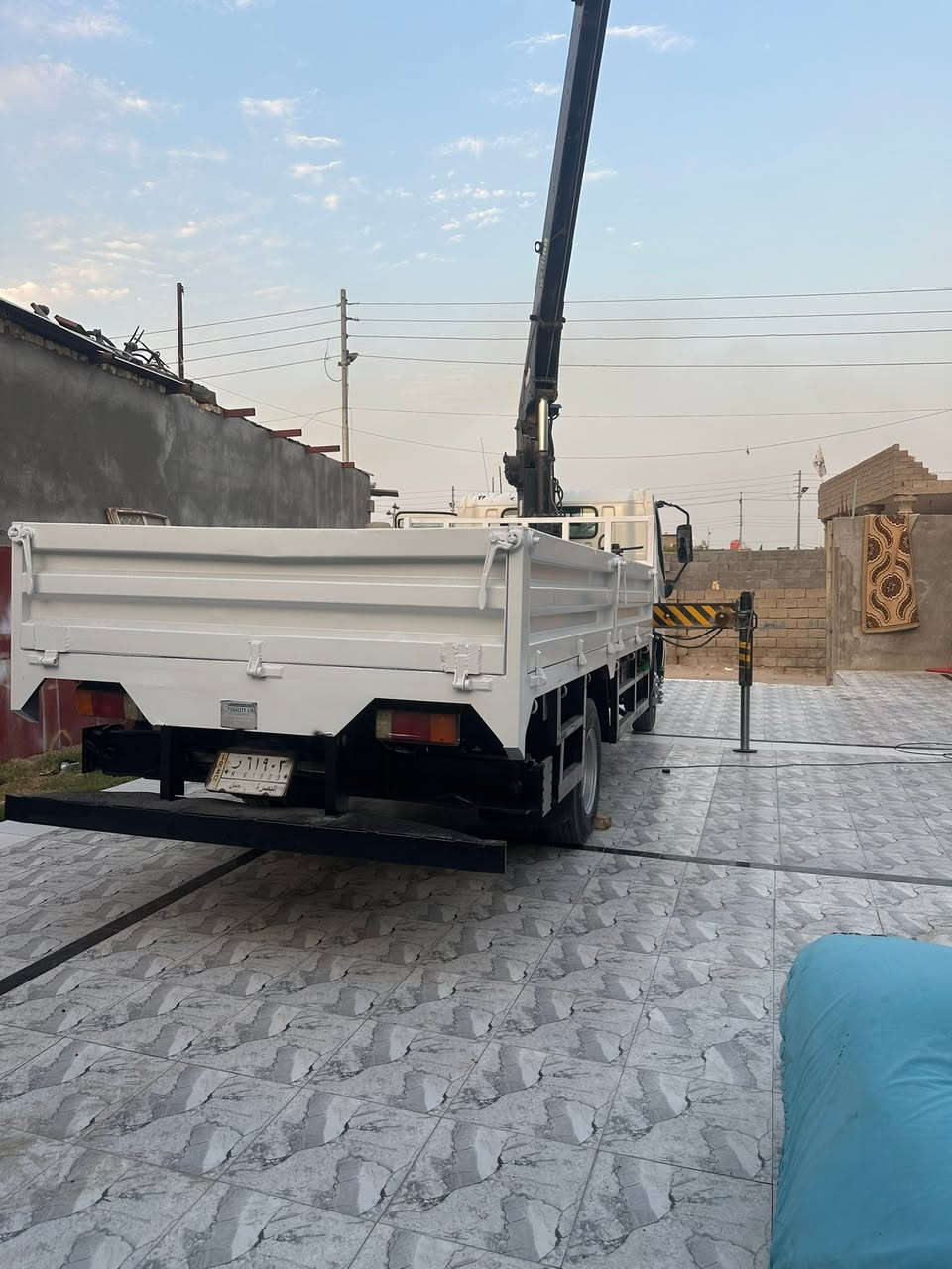 سلام عليكم البيع كرين هينو حجم816
4 سلندر
 3/200 طن
3سلايت
   جهاز اهياب جديد مامشتغل  رقم بصره 
مديل سياره 2015 مكان البصره 
***********
👋
