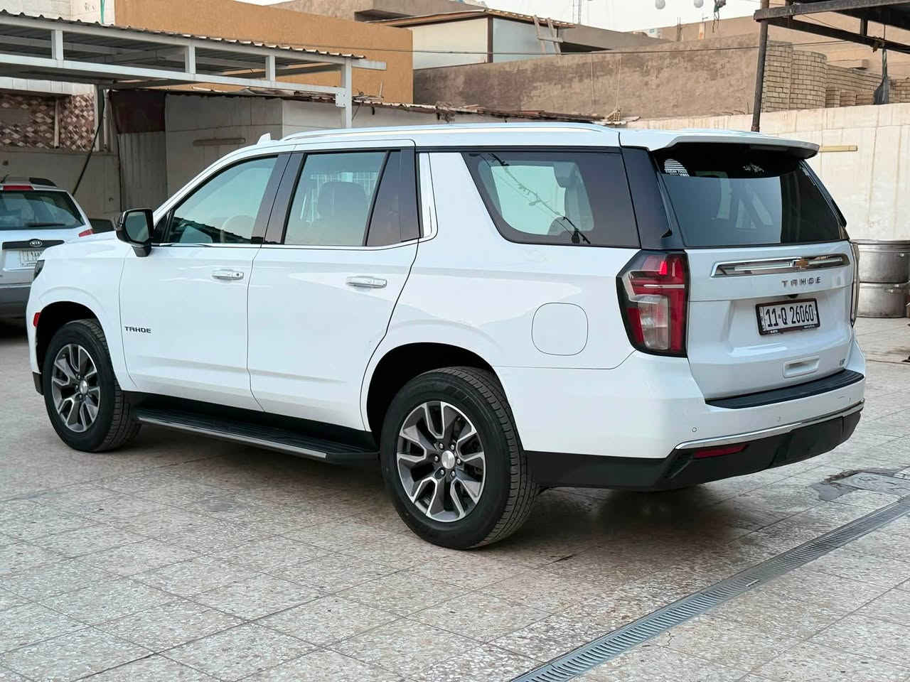السلام عليكم تاهو بيع فقط LT 2022 سعرها 335 ورقة رقم بغداد بسمي فول مواصفات عدا الفتحه بيه تبديل بابين معه صبغ جاملغ خلفي سيارة جديدة وجاهزة محرك كير مكفولات ماشية 71 كيلو للاستفسار *********** السعر 335 ورقة مكان بغداد
